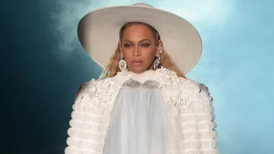 Запальний виступ Бейонсе на MTV VMA 2016