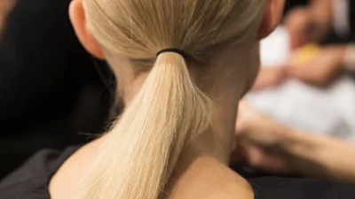 65 зачісок з подіуму, які ти зможеш повторити