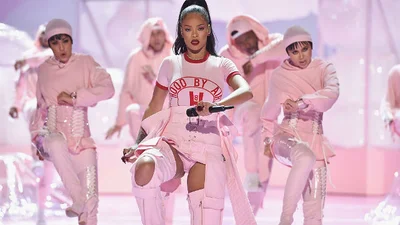 Найбільш епічні зіркові виступи на MTV VMA 2016