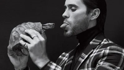 Джаред Лето підкорив харизмою та стилем у новій фотосесії