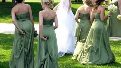 Ніколи так не робіть: провальні весільні фото, які точно вас здивують