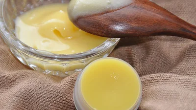 Цікавий лайфхак: як зробити бальзам для губ вдома