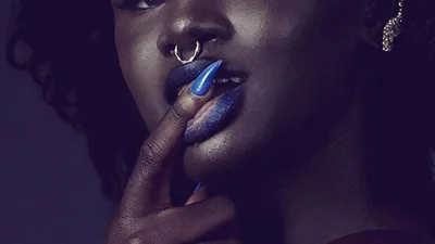 Фото темношкірої моделі шокували Інтернет