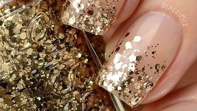 20 крутих ідей золотого манікюру