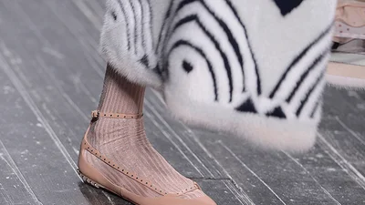 Висока платформа, підбори і гранж: модне взуття цієї осені