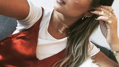 Новий тренд осені: великі прозорі окуляри