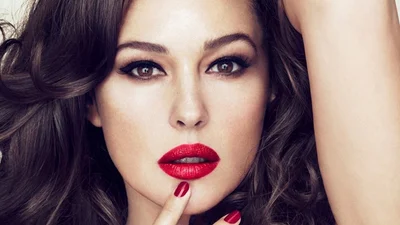 Сексуальні та пристрасні: 13 найкрасивіших брюнеток Голлівуду