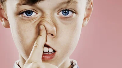 20 кумедних речей, які ми робимо, коли нас не бачать