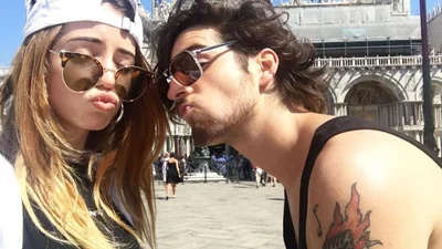 Надя Дорофєєва і Вова Дантес розважаються у Венеції