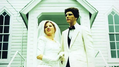 Жінка 14 років живе з манекеном, що заміняє їй сім'ю