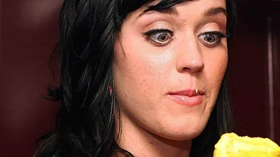 Голлівудські зірки з проблемною шкірою