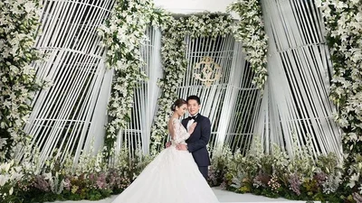 Наречена змінила шість розкішних суконь на своєму весіллі