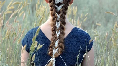 Корсет у волоссі - новий тренд для сміливих