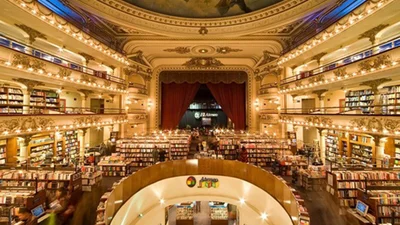 Фото найкрасивішої книгарні у світі