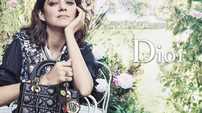Маріон Котіяр представила нову лінію сумок Dior