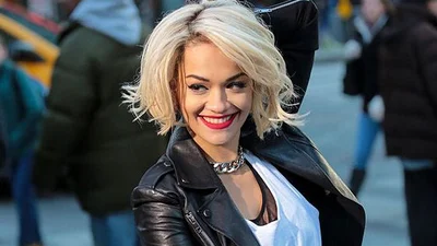 Ріта Ора позує в спокусливій нижній білизні