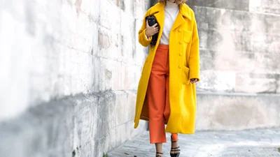 Маст-хев цієї осені: яскраві та стильні пальта