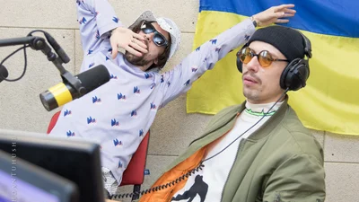 Хлопці з гурту "Агонь" дали смішне інтерв'ю в прямому ефірі