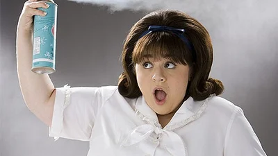 Неочікувані правила користування лаком для волосся