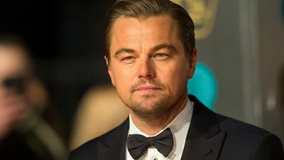 Леонардо Ді Капріо шукає компаньйона на обід в ресторані