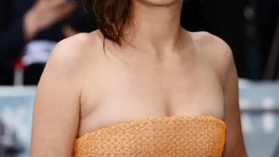 Вагітна Маріон Котіяр вразила стильним вбранням