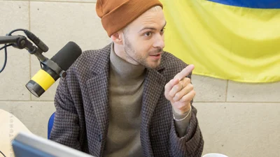 Макс Барських неперевершено співає "Тумани" без фонограми