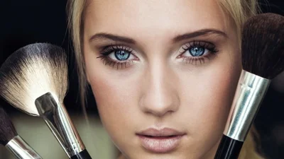 Мейк-ап для білявок: 5 сміливих варіантів