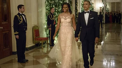 28 неймовірних суконь Мішель Обами, в які ви закохаєтесь