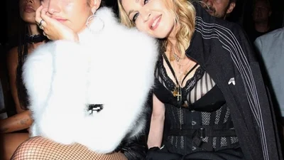 19-річна донька Мадонни засвітила грудьми на людях