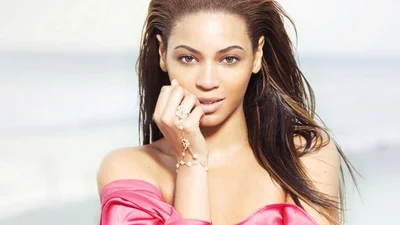 Рожева пантера: Бейонсе вразила гламурним нарядом