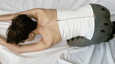 Мілла Йовович знялась топлес в провокаційному фотосеті