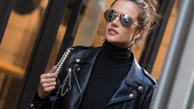 Алессандра Амброссіо продемонструвала відмінний вуличний стиль