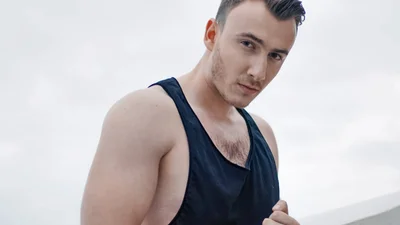 Вродливий Ivan NAVI презентував новий кліп