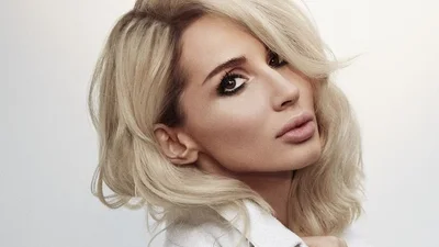 Молода і щаслива: Лобода поділилась знімком своєї родини