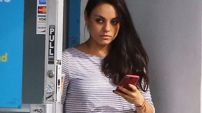 От-от: Міла Куніс засвітила свій великий животик