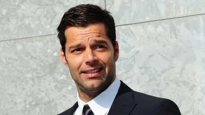 Співак Рікі Мартін готується стати "дружиною"