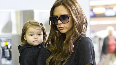 5-річна донька Бекхемів стала дизайнером футболок