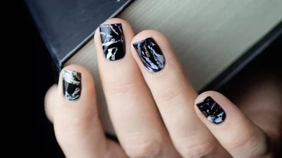 5 основних трендів зимового манікюру 2017