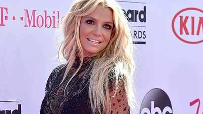 Брітні Спірс почала зустрічатися з чоловіком із свого кліпу