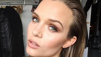 Святковий макіяж для власниць зелених очей