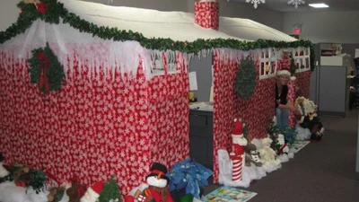 Офісна романтика: 20 працівників, які перестарались з прикрашанням робочого місця