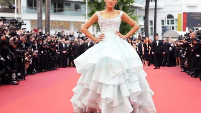 10 найрозкішніших нарядів зірок у 2016 році