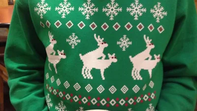 15 хлопців, які прогадали з різдвяними светрами