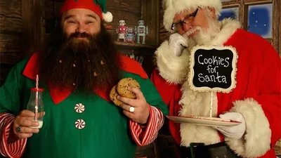 Календар з брутальним Сантою підірвав мережу