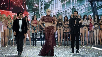 Рожева доріжка: Леді Гага, The Weeknd та інші на популярному шоу