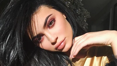 Губи Кайлі Дженнер спричинили фурор на "Золотому глобусі -2017"