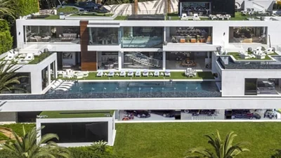 Кімната з солодощами і кінотеатр: в США продали найдорожчий будинок в історії