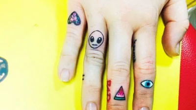 Крихітні тату зірок, які ви могли не побачити