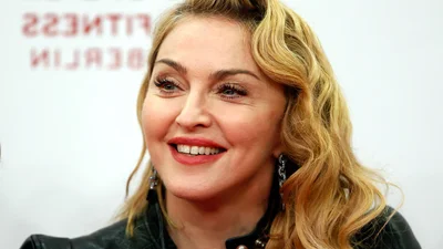 Мадонна вирішила усиновити двох дітей з Індії