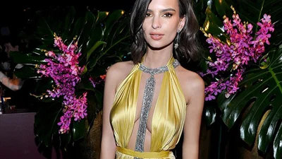 Скандальна Ратажковскі засвітила білизну на "Золотому глобусі - 2017"